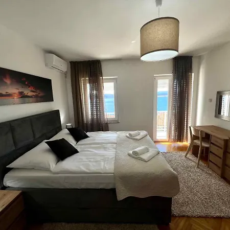 Appartement In 44144 *