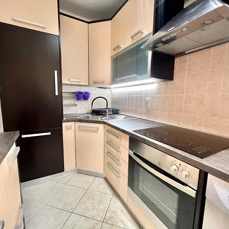 In 44144 * Crikvenica