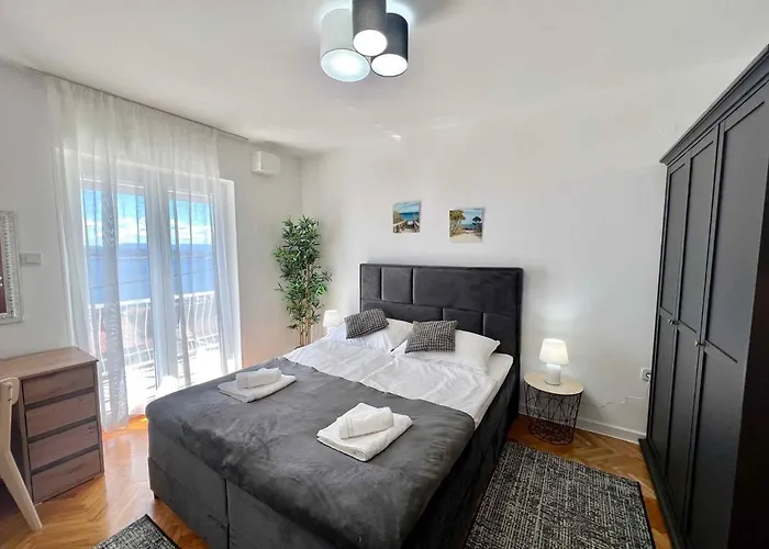 In 44144 * Crikvenica