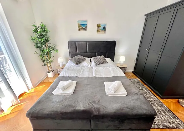 In 44144 Apartament *